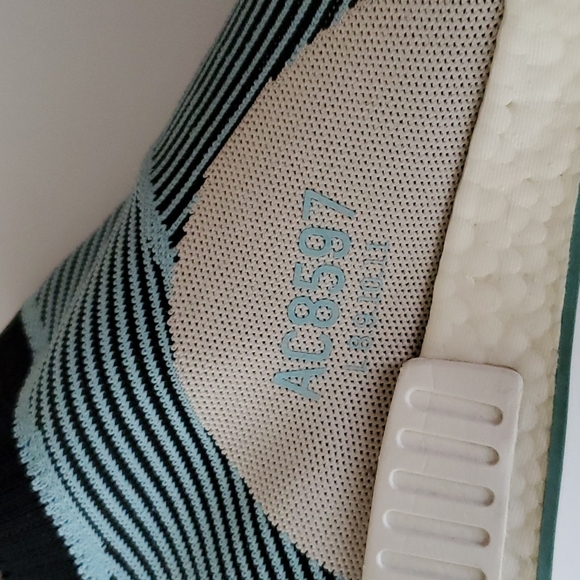 Adidas - Picture 6 of 9